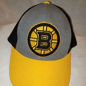 Boston Bruins Reebok Center Ice Collection Flex Stretch Fit Hockey Hat Sz S/M